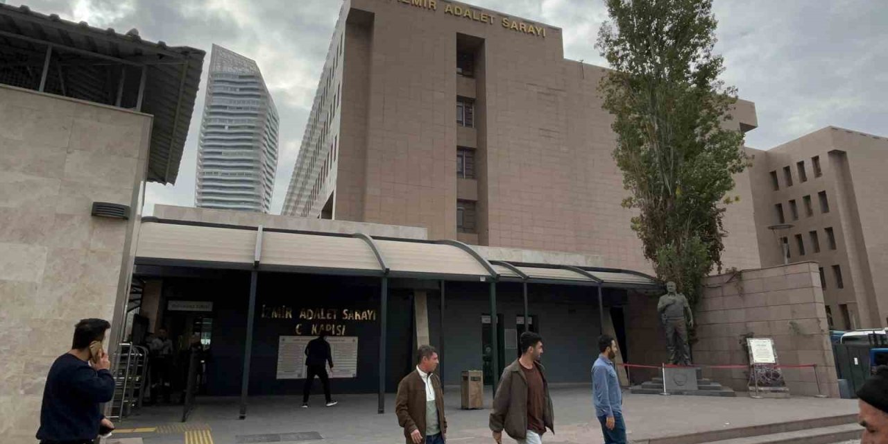 Sosyal medyada panik oluşturanlara ders gibi ceza: Kitap okuyup 15 sayfa özet yazacaklar