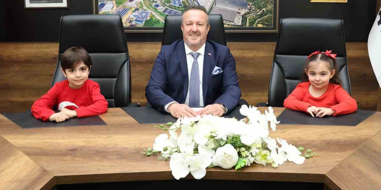 Denizli OSB’de 23 Nisan coşkusu: Minikler başkanlık koltuğuna oturdu