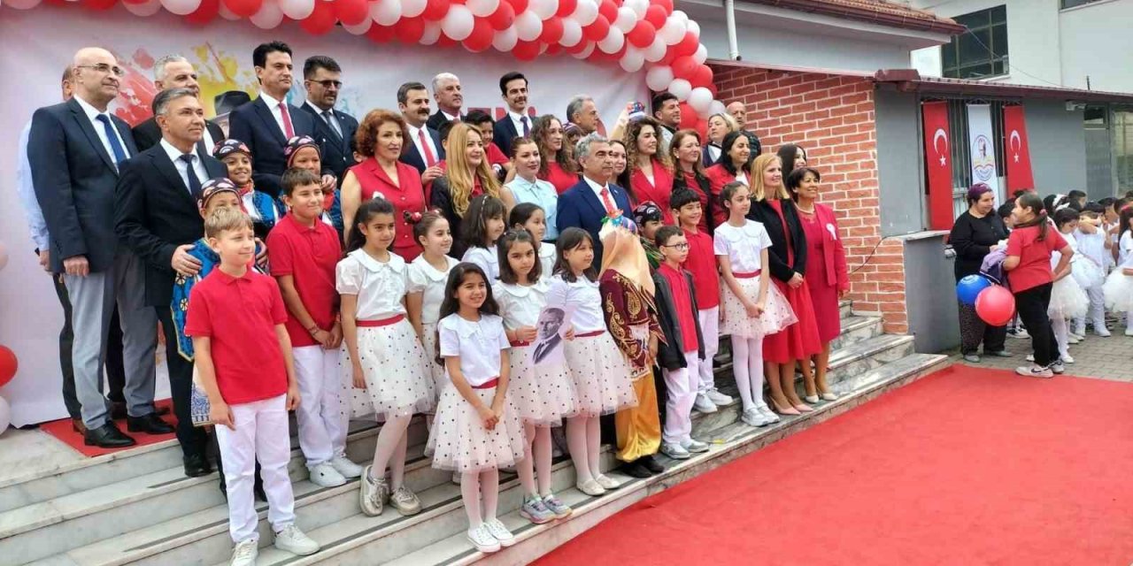 Köyceğiz’de 23 Nisan Ulusal Egemenlik ve Çocuk Bayramı kutlandı