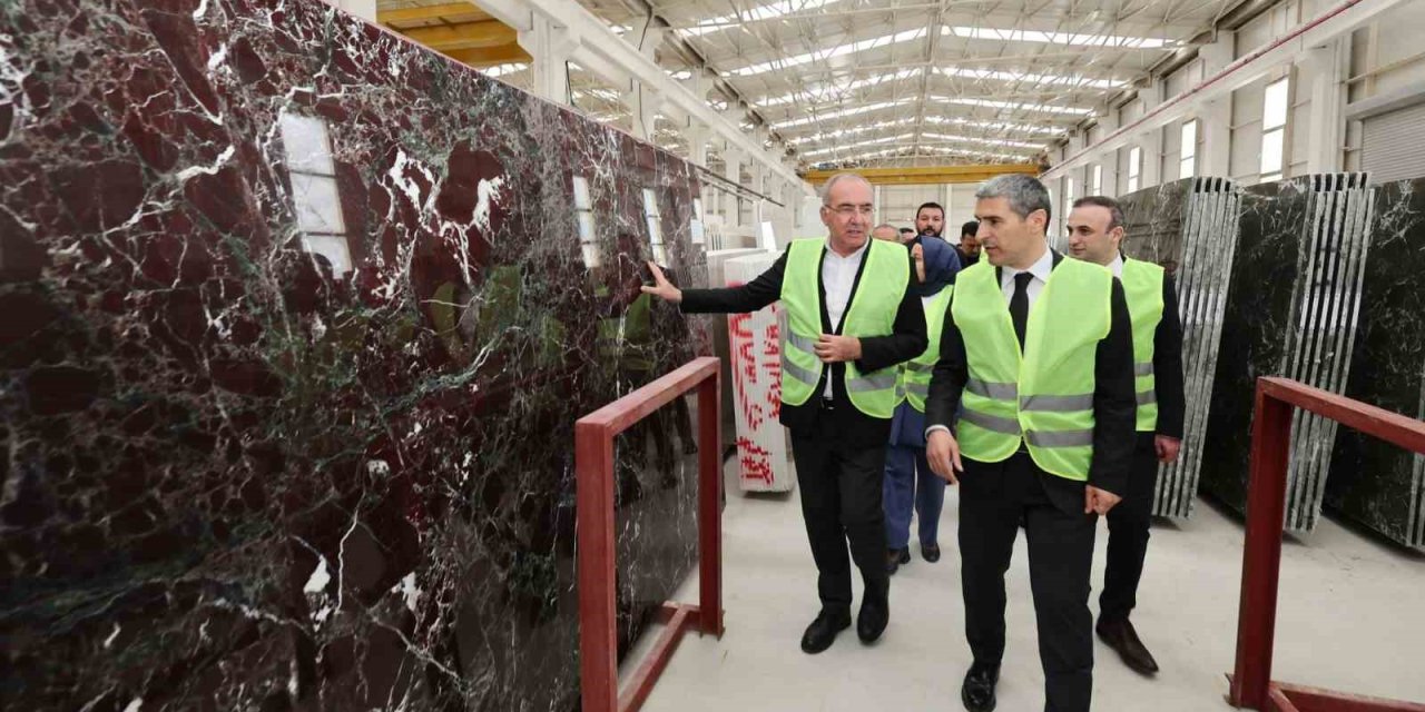 Vali Aktaş: "İscehisar mermeri dünyanın dört bir yanında yapıları süslüyor"