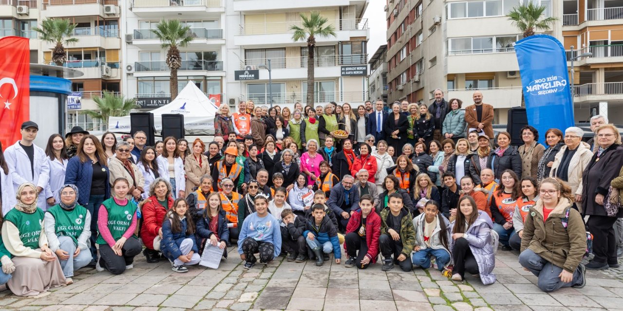 12 bin saat iyilikle hayatlara dokundular