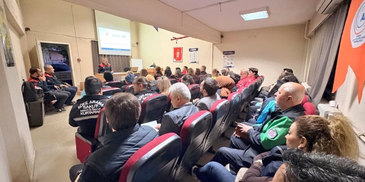 Afetlere hazırlıkta koordinasyon eğitimi verildi