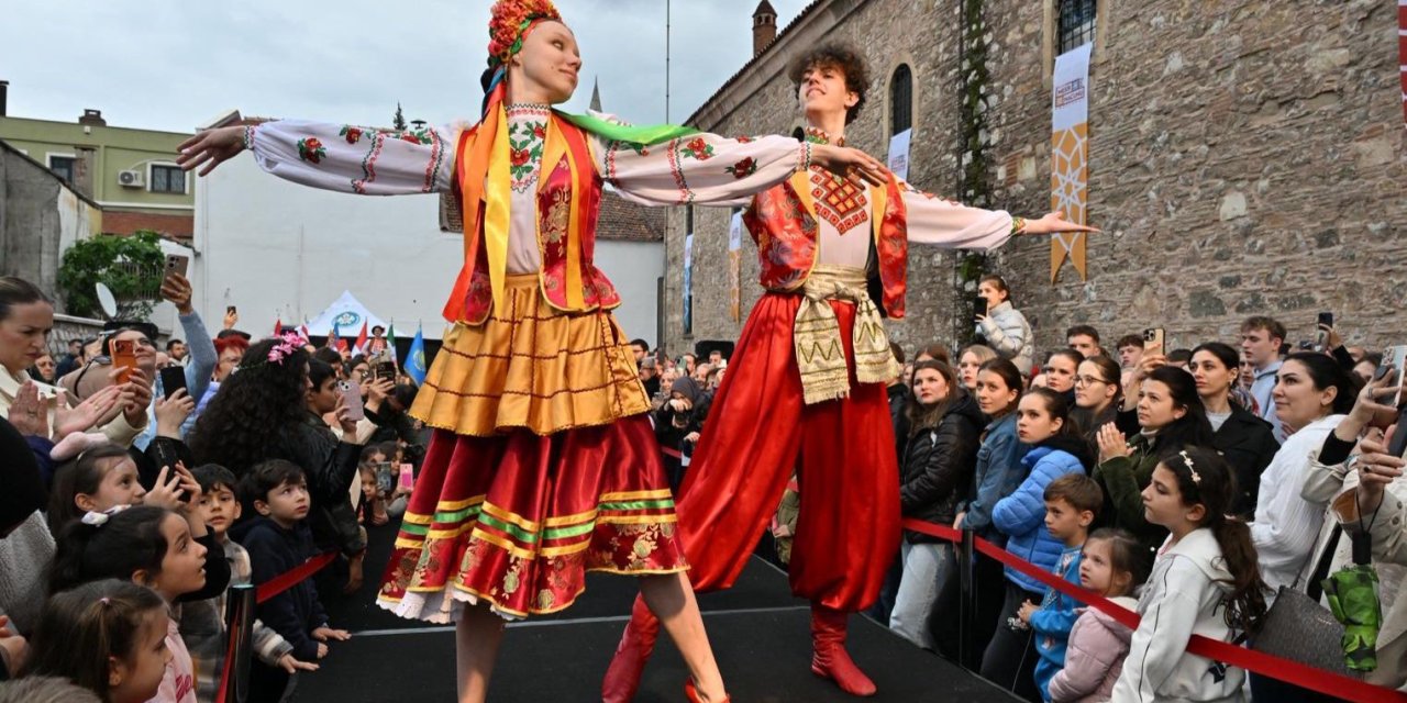 Mesir Festivali’nde kültürlerin zarafeti podyuma taşındı