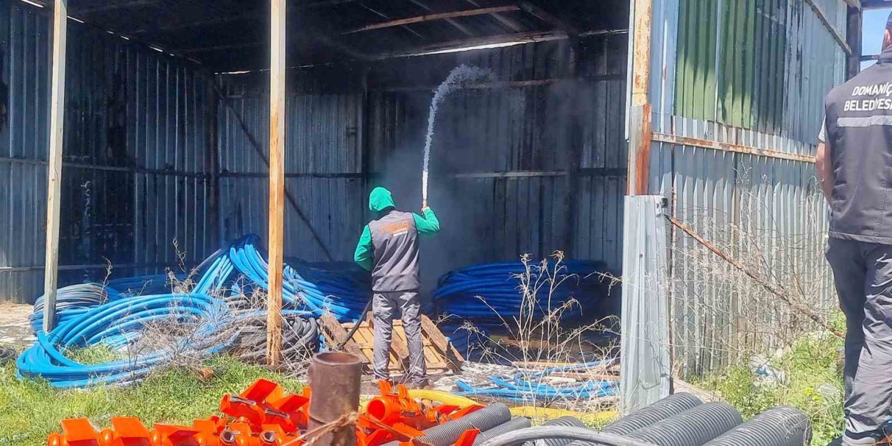 Kütahya’da depo yangını paniğe neden oldu