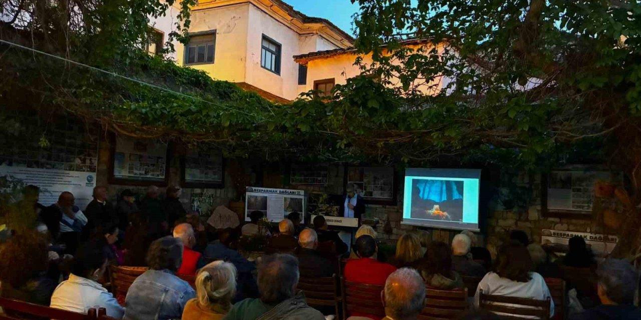 Ameliyathaneden okyanusa uzanan hikaye Kuşadası’nda anlatıldı