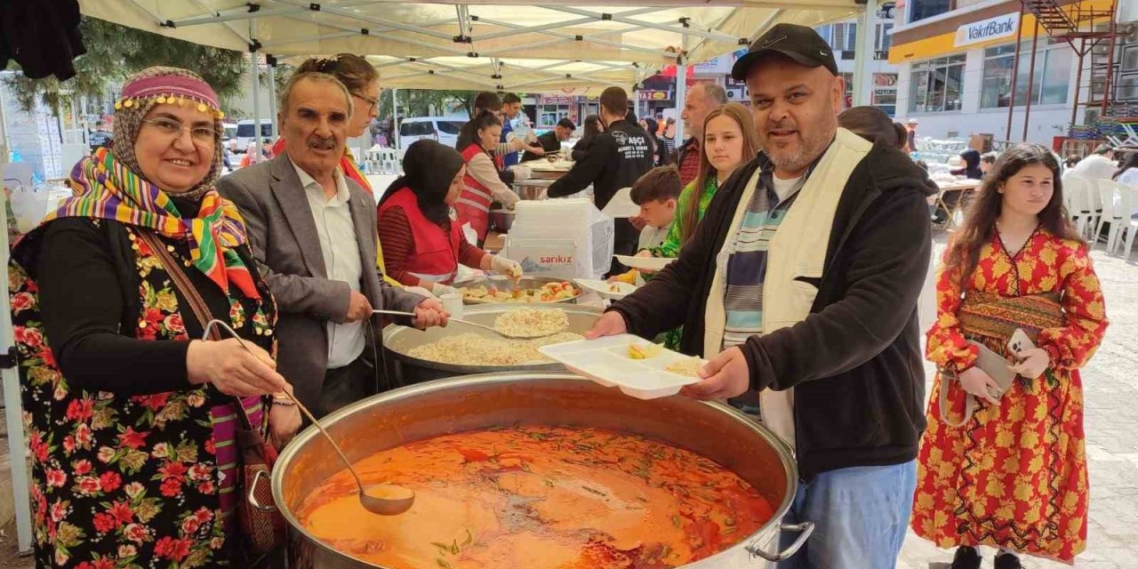 Acıpayam’da binlerce kişi anma programında buluştu