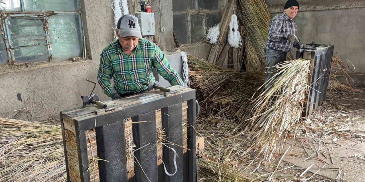 Bir zamanlar her evde bulunan hasır yastıklar zamana yenik düştü