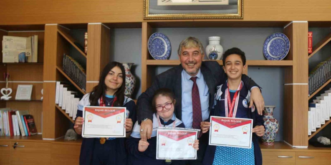 Müdür Yılmaz, şampiyon sporcuları tebrik etti