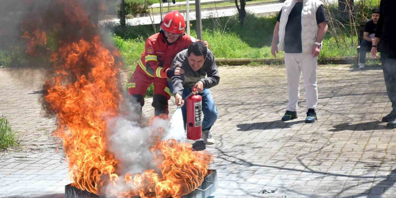 MSKÜ akademik ve idari personeline yangın eğitimi