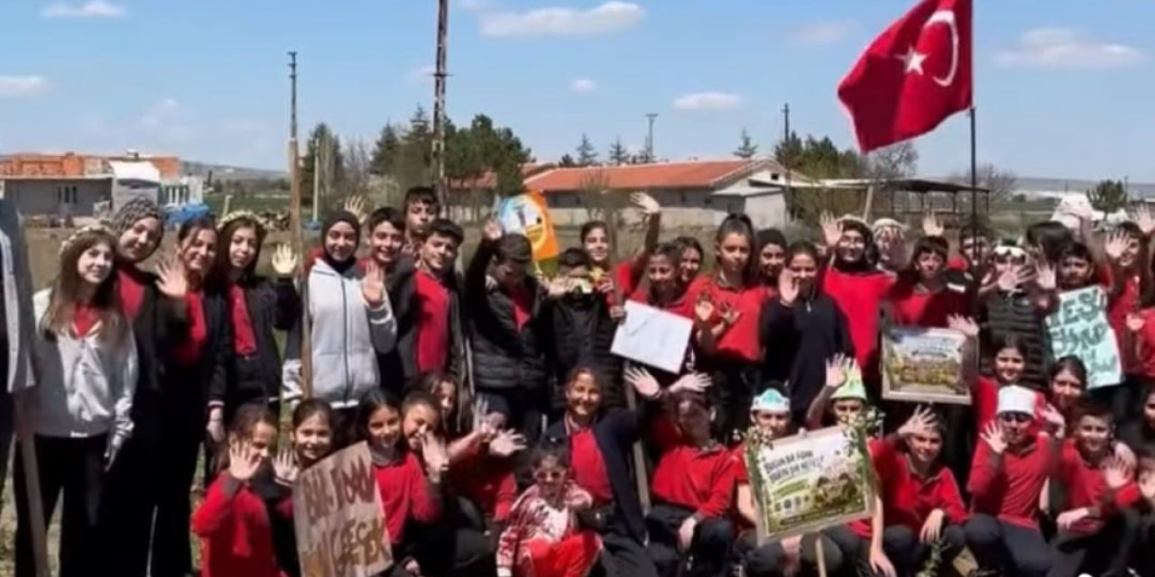 Şuhut’ta ‘Benim Okulum Geleceğe Çare Yeşil Vatan’ etkinliği