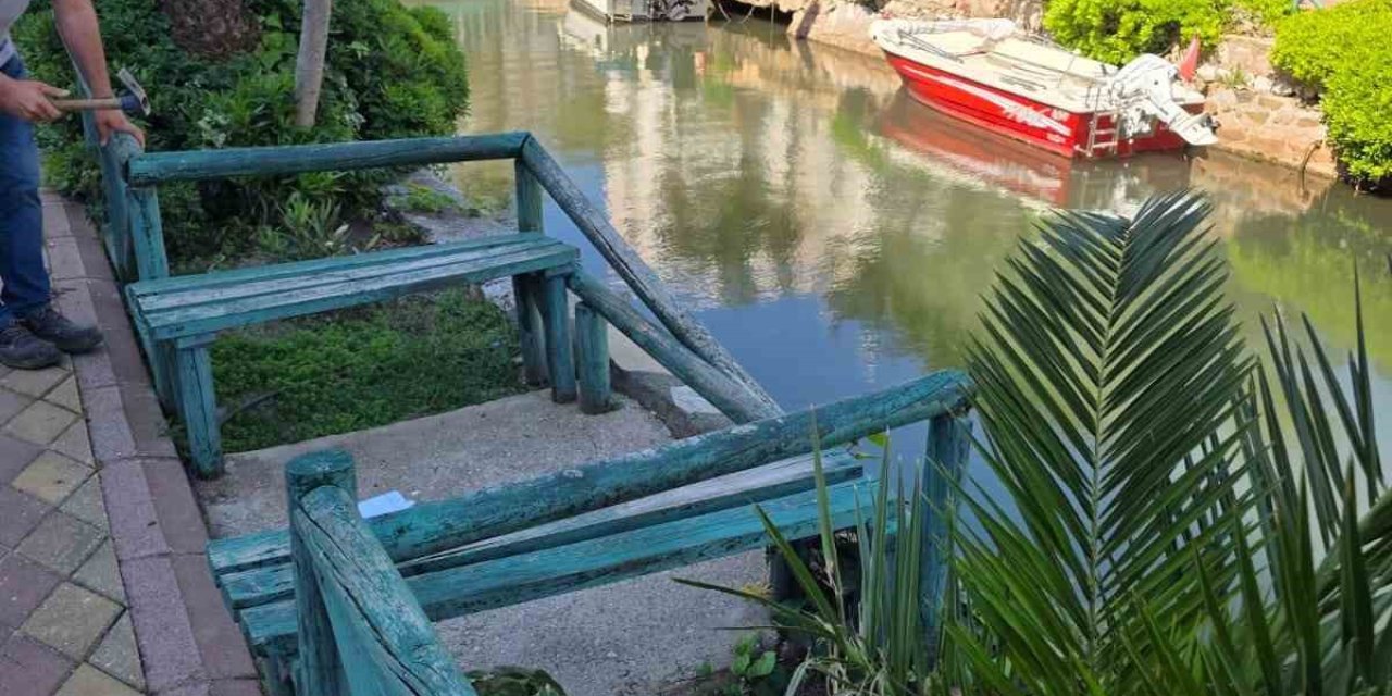 Marmaris’te ahşap korkuluklara zarar veren şahıslar tespit edilecek