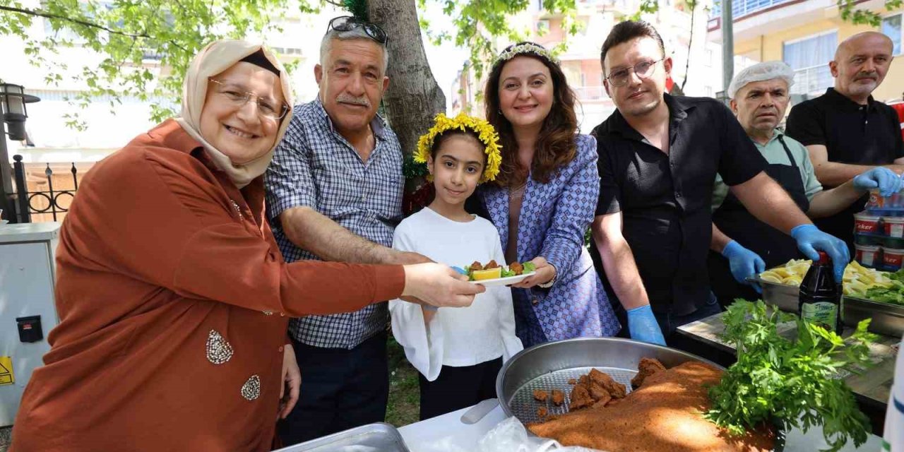 Minik Zeynep’in çiğköfte hayali gerçek oldu