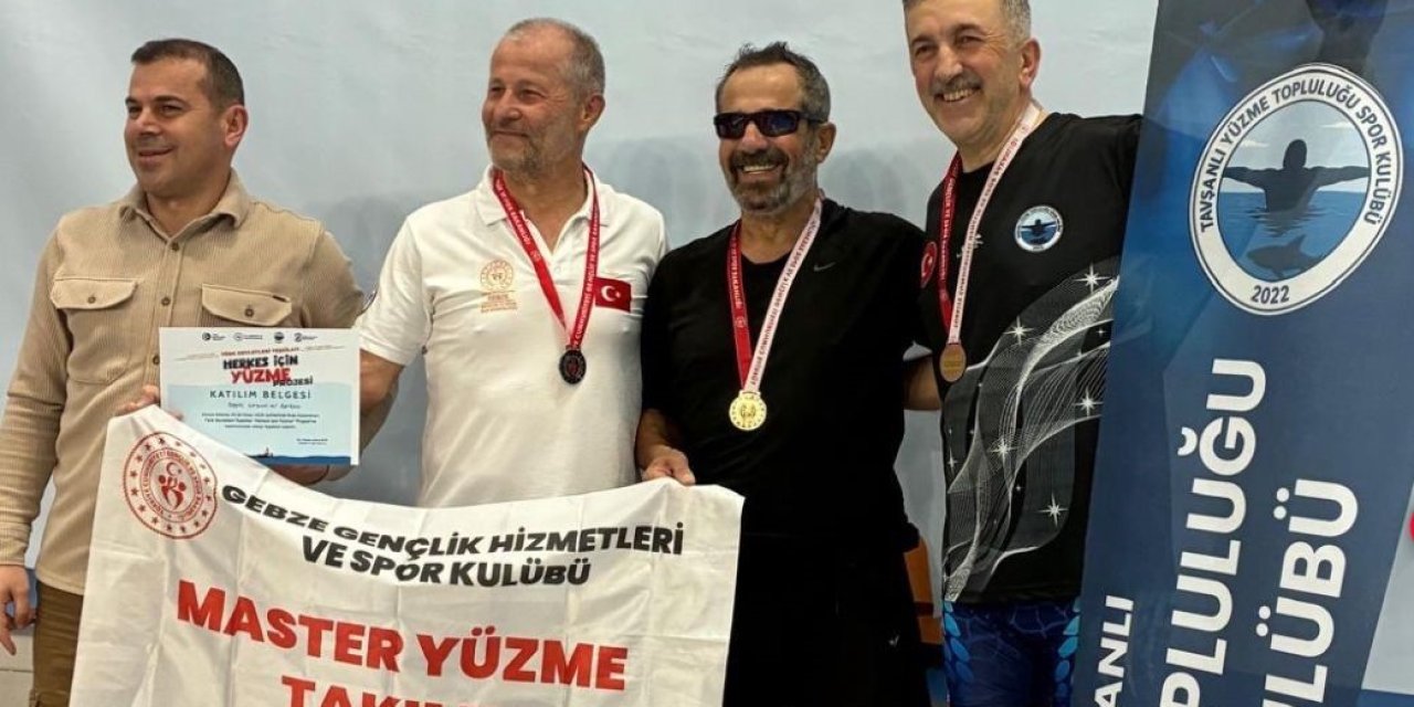 Tavşanlı’da açılan yüzme havuzu 3 çocuk babasını şampiyon yaptı