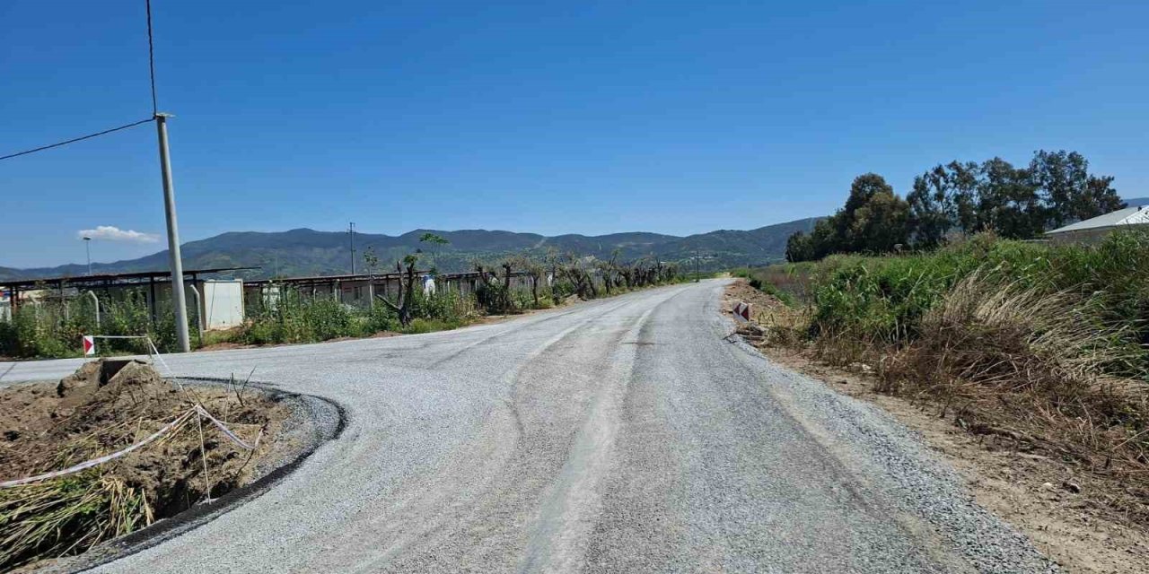 Efeler Belediyesi asfaltlama çalışmalarını sürdürüyor