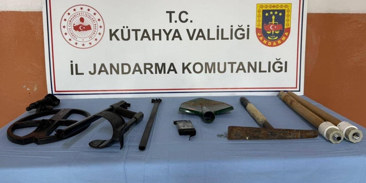 Kaçak kazı malzemeleri ele geçirildi, 2 şüpheli yakalandı