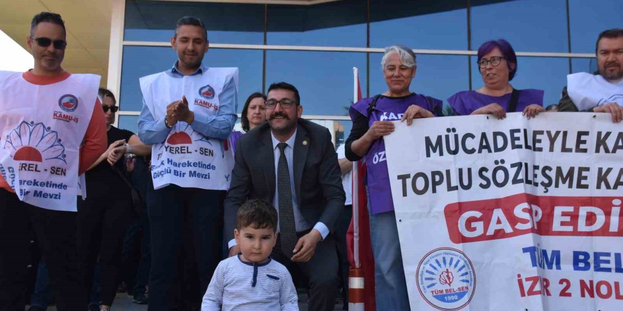 Bayraklı Belediyesi’nde memurların hak arayışı sürüyor