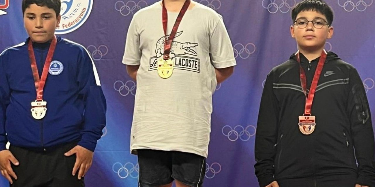 Halterde Mustafa Uyan Türkiye Şampiyonu oldu