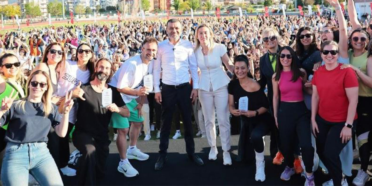 Binlerce kadın aynı ritimde buluştu