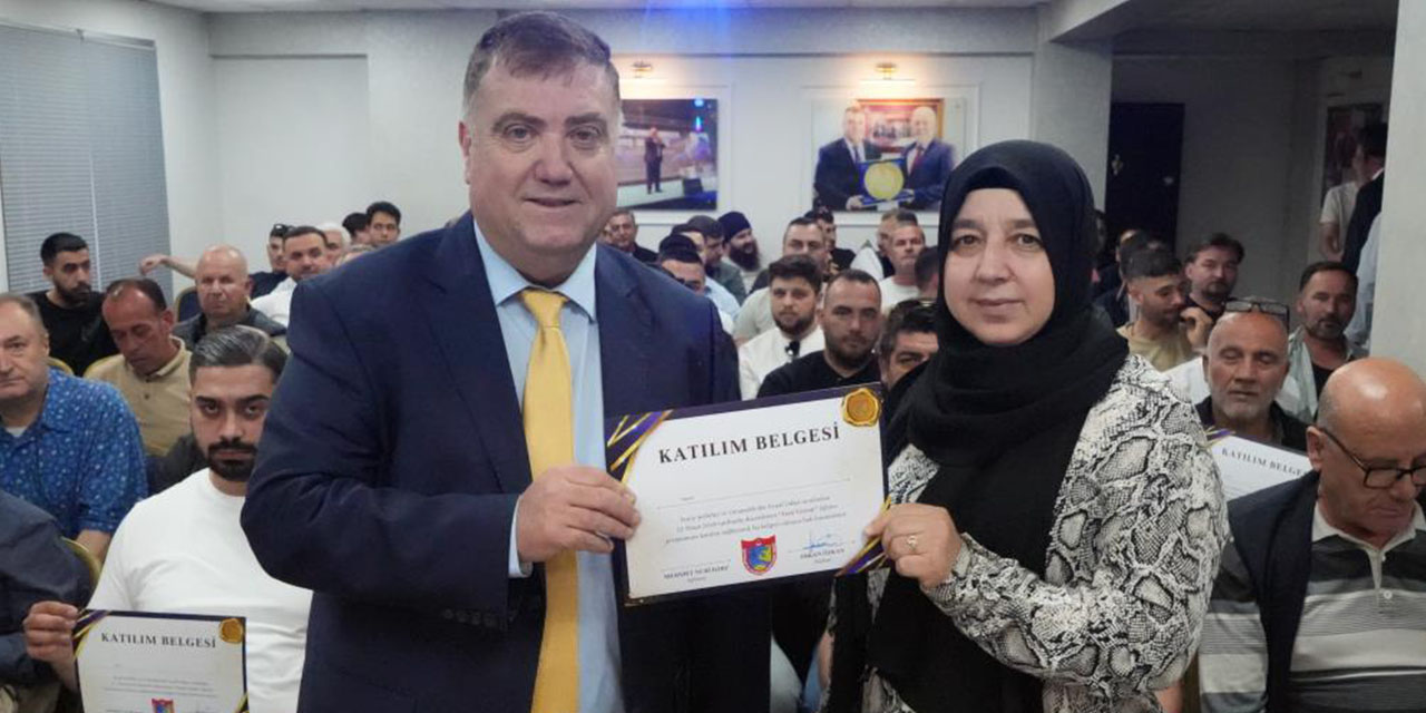 İzmir’deki taksiciler müşteri memnuniyeti için eğitimden geçiyor