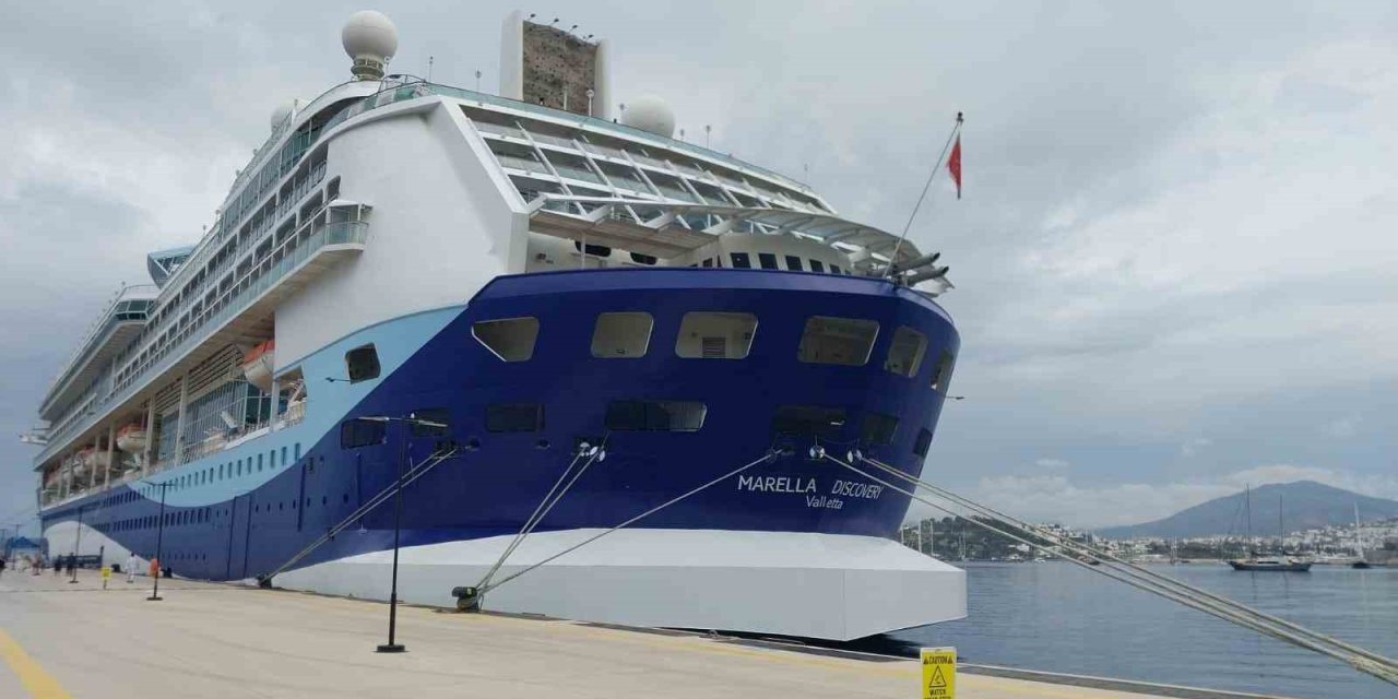 Bodrum’a bin 812 yolcusuyla geldi
