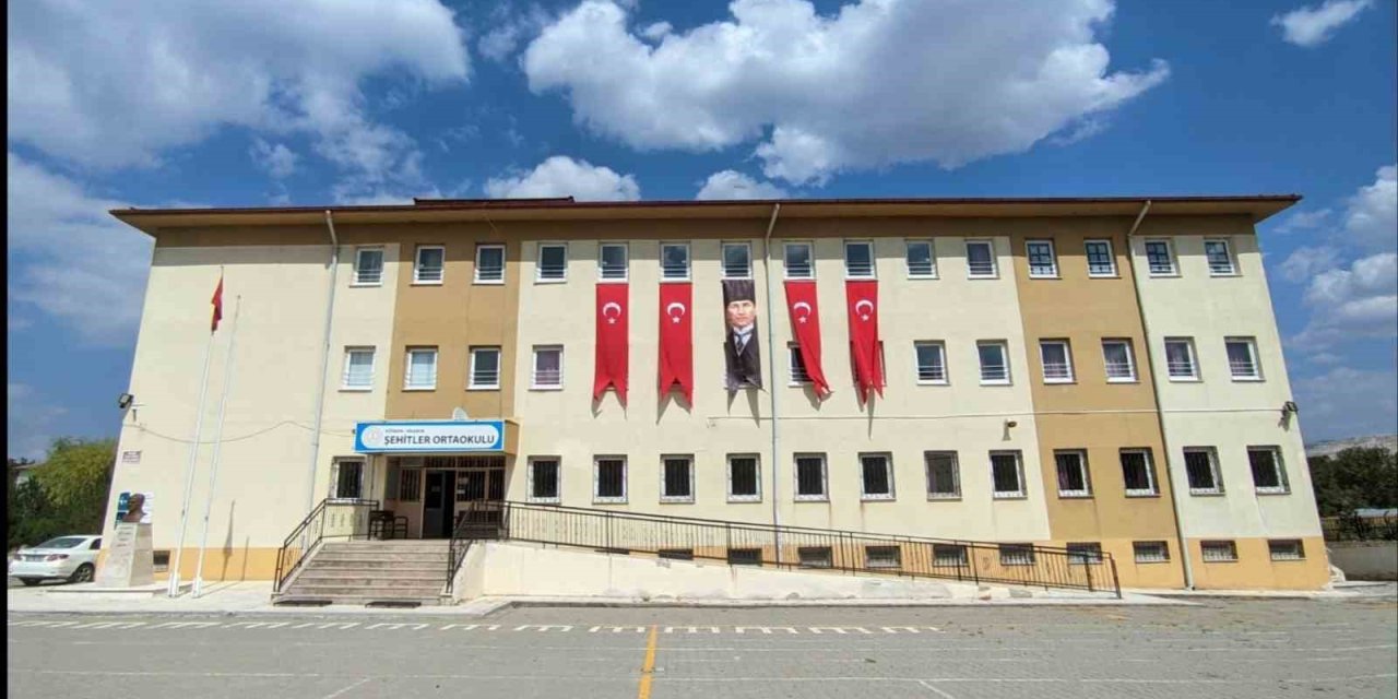 Hisarcık Şehitler Ortaokulu e-Twinning Okulu oldu