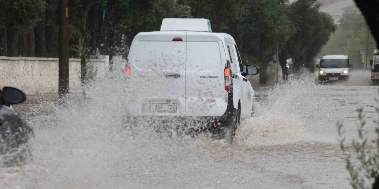 Muğla’nın Menteşe, Kavaklıdere ve Yatağan ilçelerine yağmur ve kar yağışı uyarısı