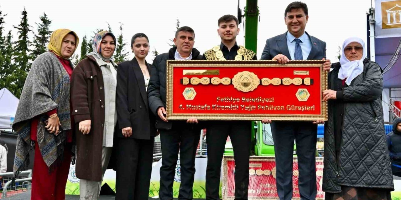 Fethiye’de yağlı güreş heyecanı