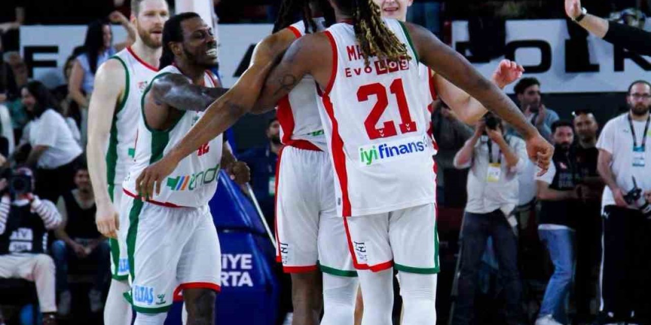 Karşıyaka Basketbol’un kümede kalması zorlaştı