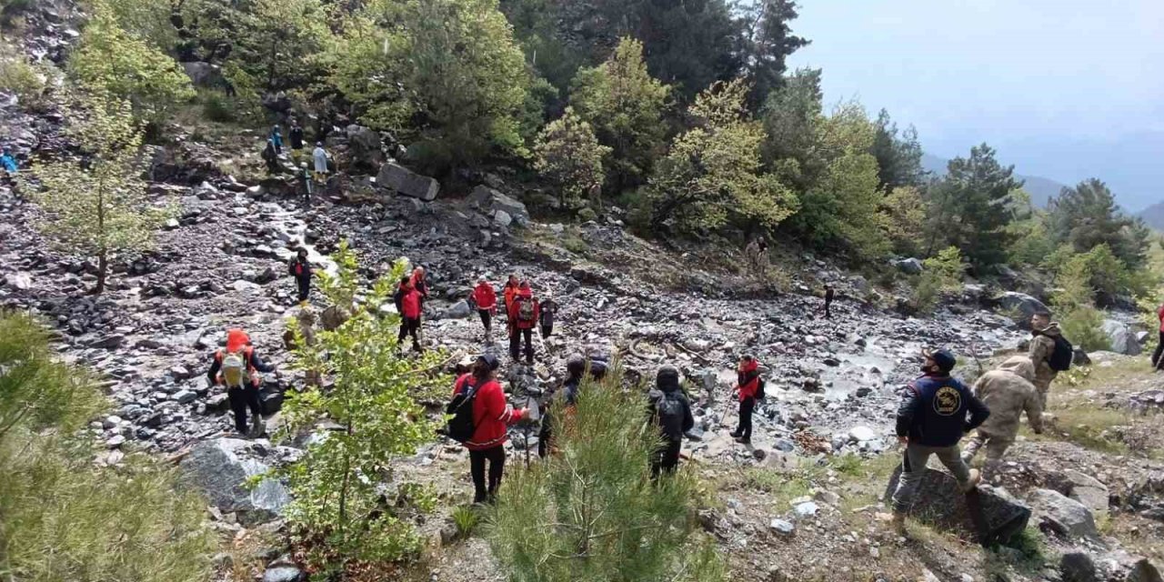 Nazilli Belediyesi NAFAD ekipleri kayıp vatandaş için seferber oldu