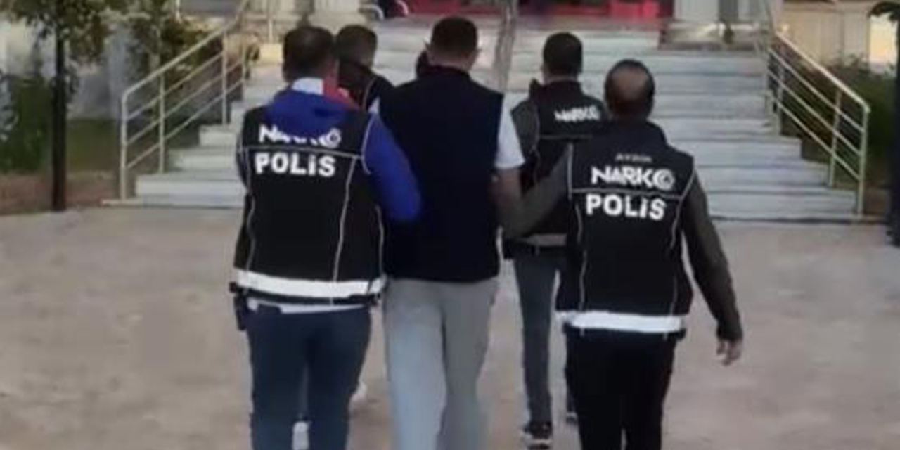 Aydın’da teknede 186 kilo uyuşturucu ele geçirildi