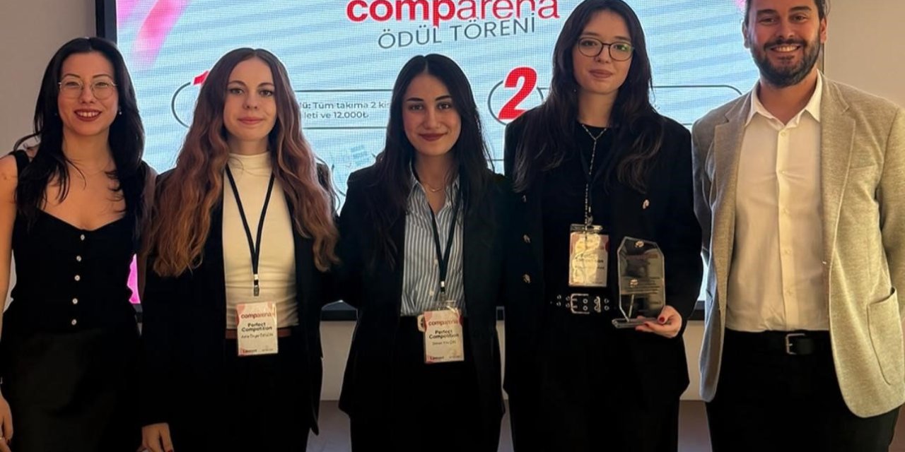 İzmir Ekonomili hukukçular, Türkiye ikincisi oldu