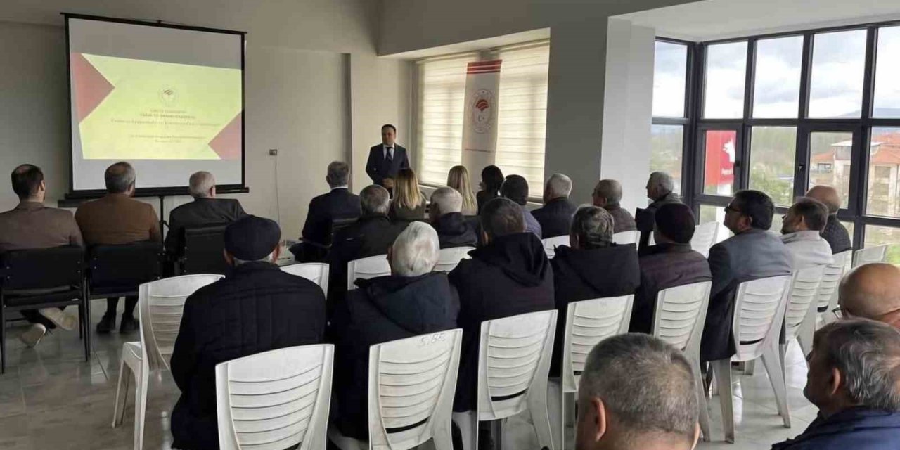 Simav’da kiraz üreticilerine eğitim desteği
