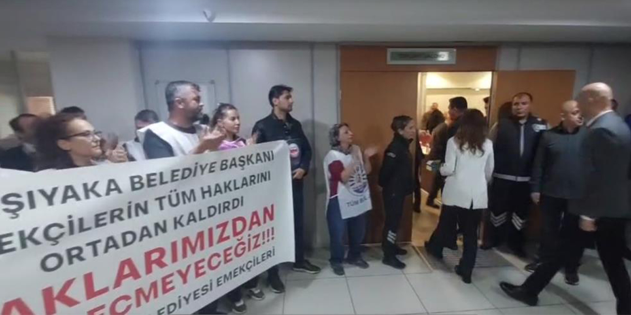 Memurlardan belediye başkanına alkışlı protesto