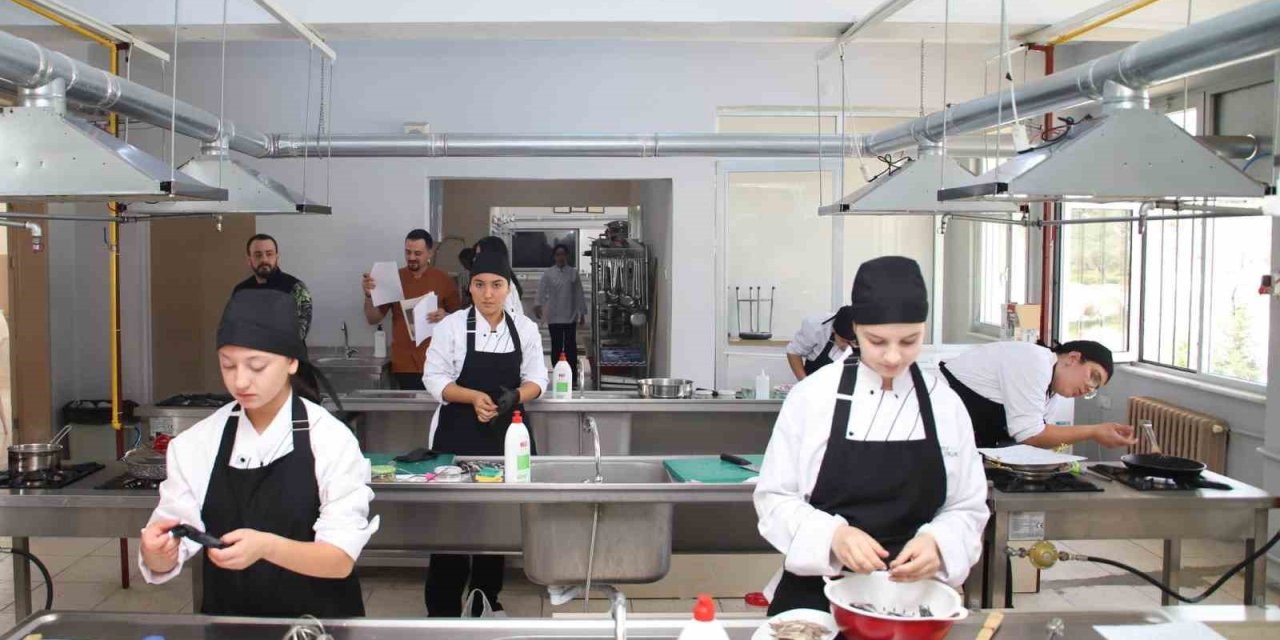 Köşk’te öğrenciler hünerlerini mutfakta sergiledi