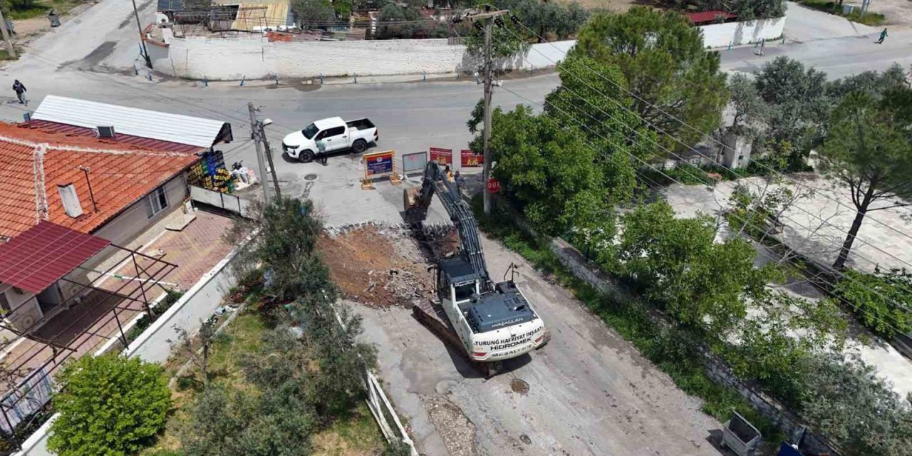 Düğerek’te yol çalışmaları başladı