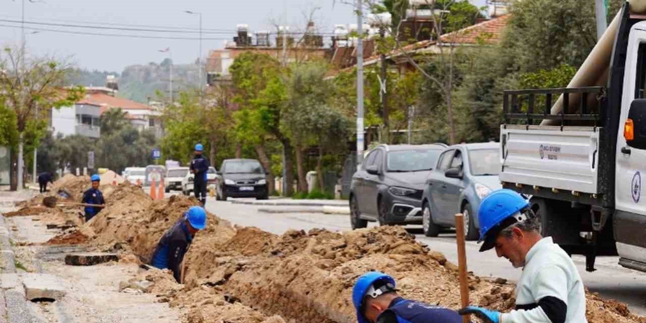 Milas’ta ömrünü tamamlayan su isale hatları değiştiriliyor