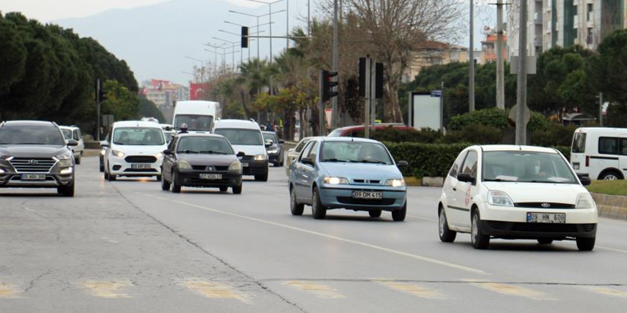 Aydın’da trafik denetimleri sıkılaştı: Nisan ayında 25 bin sürücüye ceza, 3 can kaybı