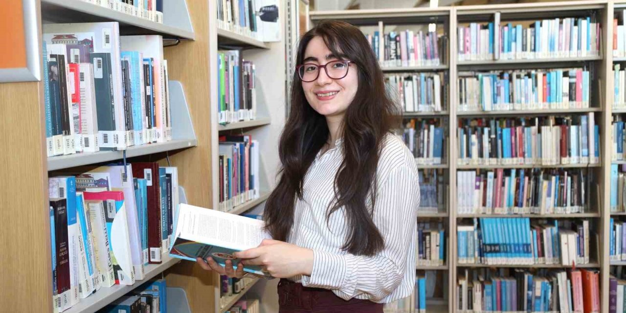 İzmirli Berra’nın ‘Oxford’ gururu