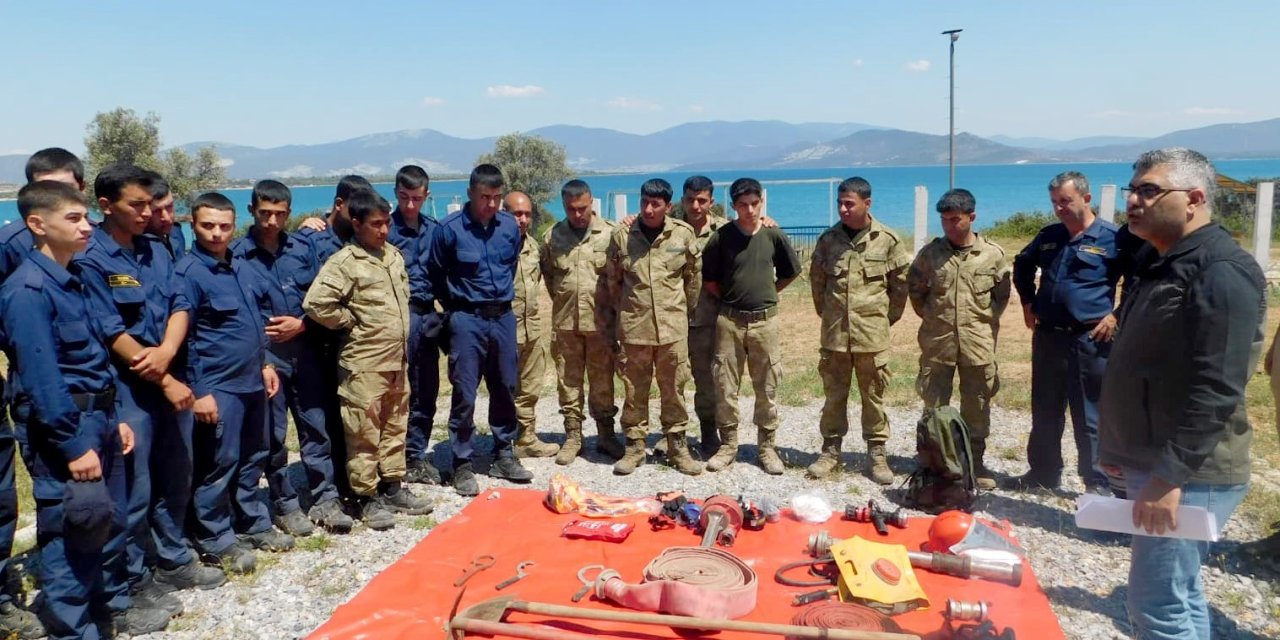 Askeri personele orman yangını eğitimi