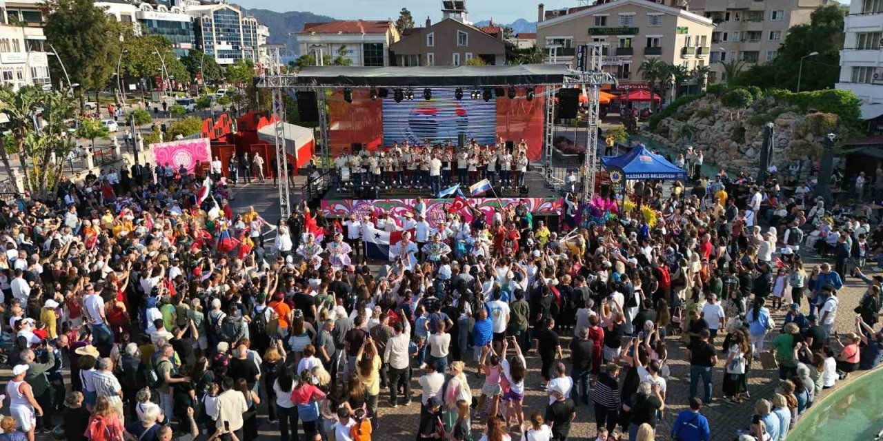 Marmaris’te Latin rüzgarı başladı
