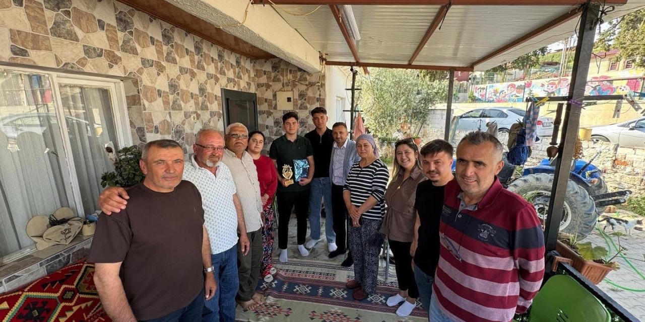 Genç yeteneğe moral ziyareti