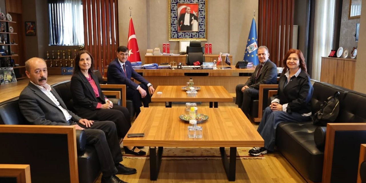 Başkan Vahap Seçer: "Belediyeler arası tecrübe paylaşımı önemli"