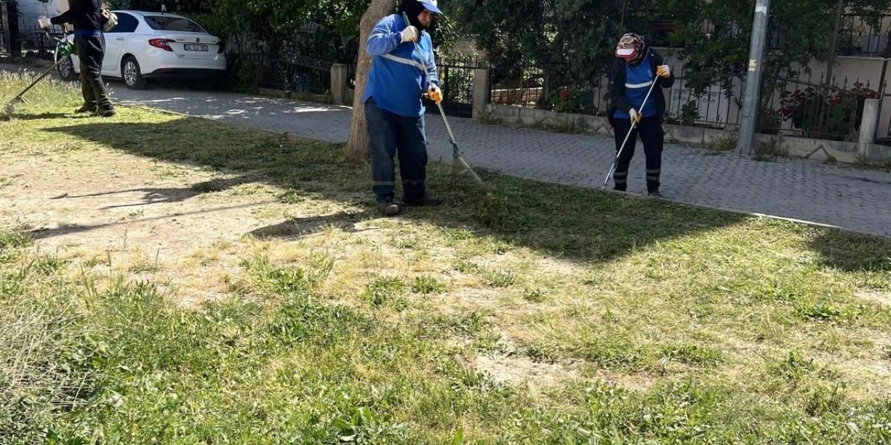 Didim Belediyesi ekipleri ilçe genelindeki çalışmalarını sürdürüyor