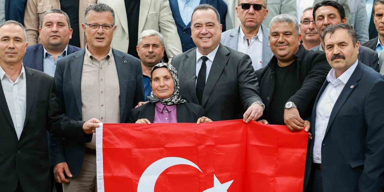 Başkan Dutlulu Alaşehir’de mahalle muhtarlarıyla buluştu