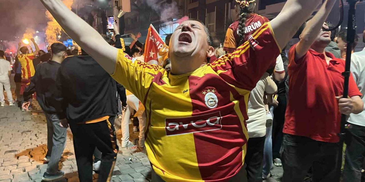 Galatasaray’ın şampiyonluğu İzmir’de coşkuyla kutlandı