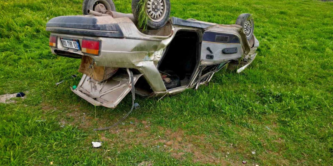 Şarampole devrilen otomobilde 1 kişi öldü, 4 kişi yaralandı