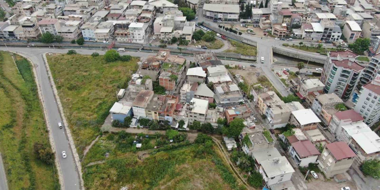 Bornova Belediyesi ile halk arasında imar planı gerginliği: Mahalle sakinlerinden ’Rant’ iddiası