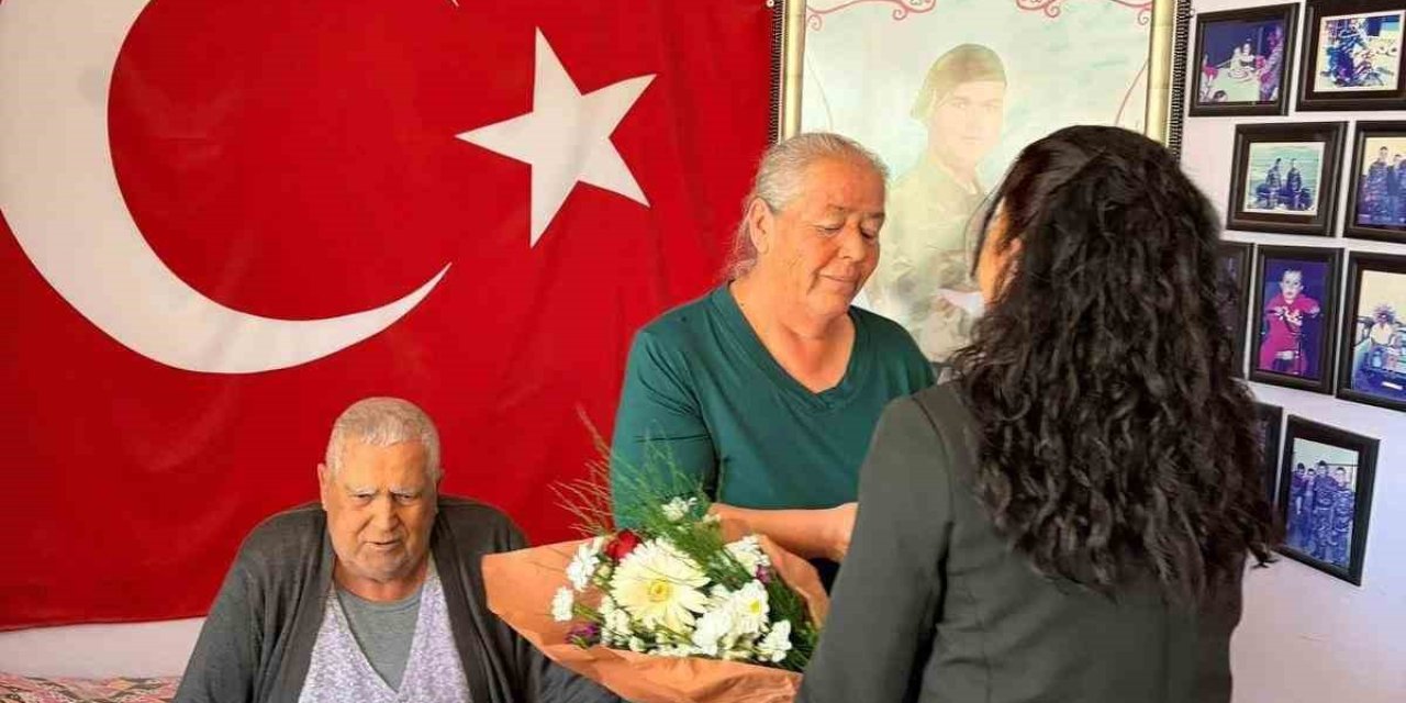 MHP Kuşadası Teşkilatı Anneler Günü’nde şehit aileleriyle buluştu