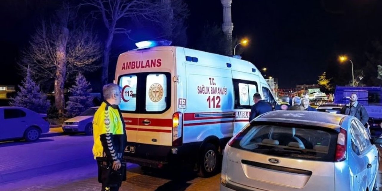 Tavşanlı’da motosiklet yayaya çarptı: 2 yaralı