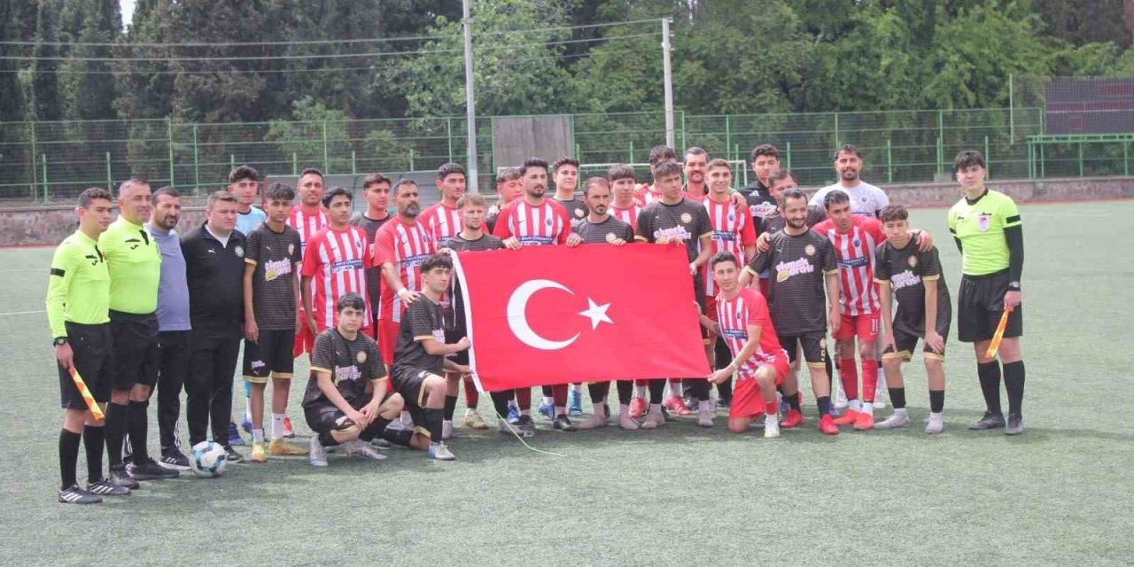 Salihli Ülküspor’dan erken şampiyonluk
